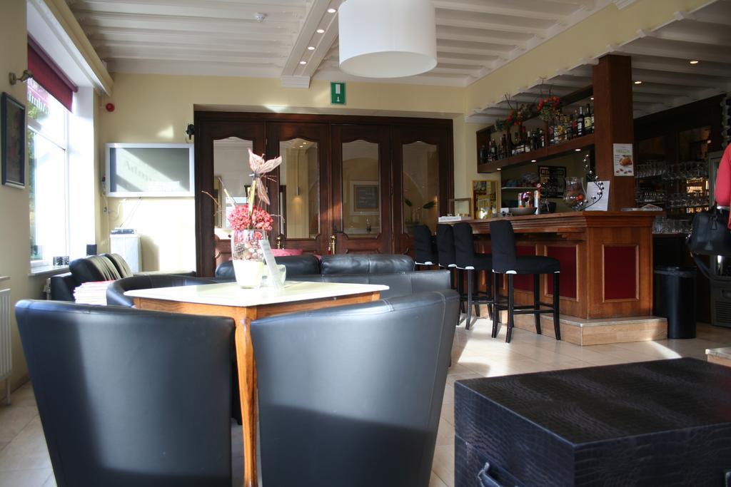 Hotel Admiraal Lanaken Extérieur photo